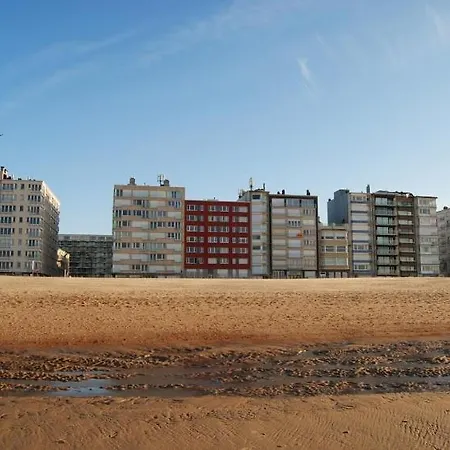 Modern Op De Zeedijk Met 2 Slaapkamers Te 아파트 오스텐드